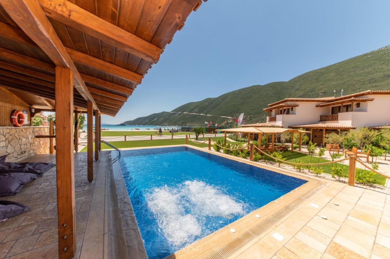 Seaside Resort Vasiliki Екстериор снимка