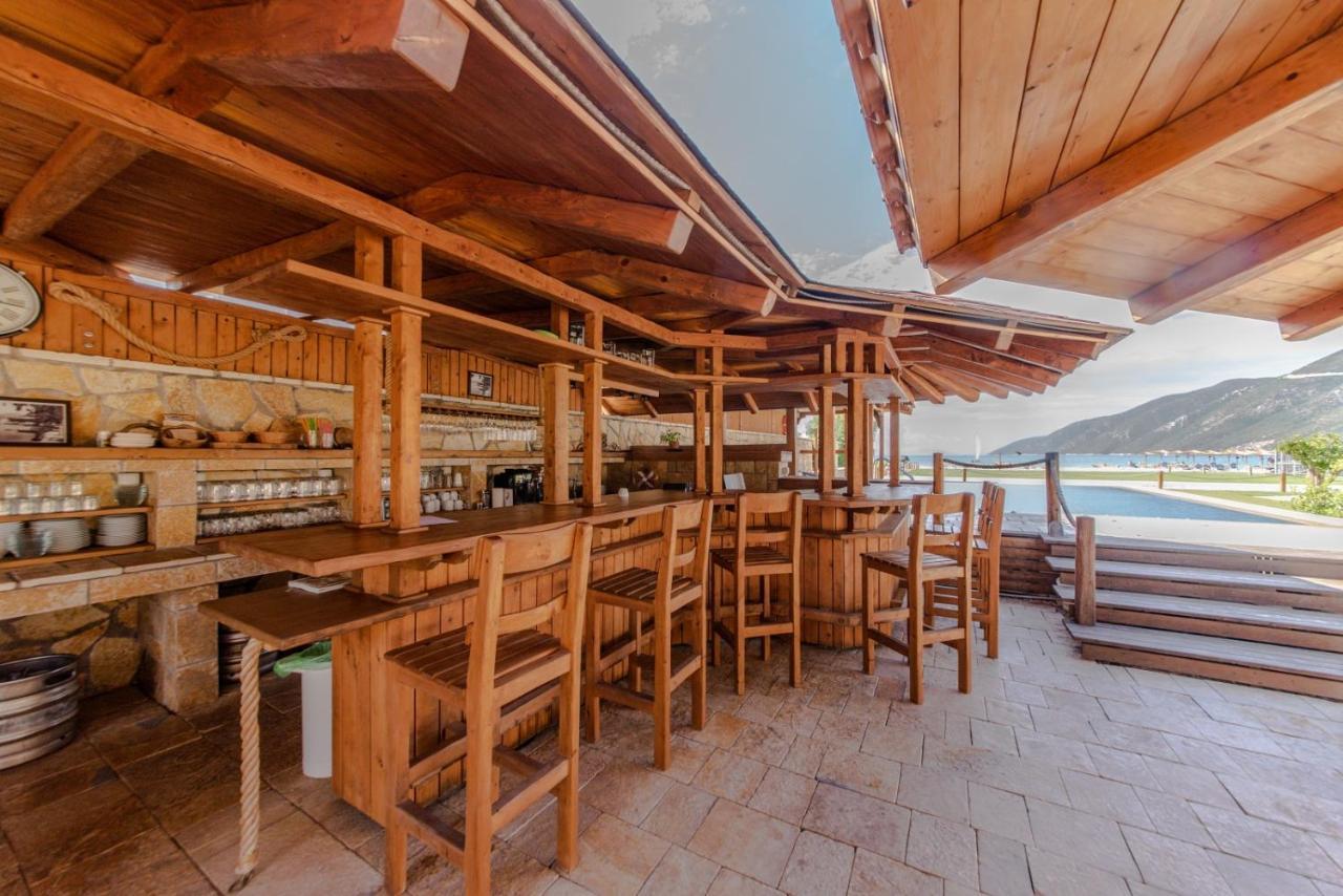 Seaside Resort Vasiliki Екстериор снимка